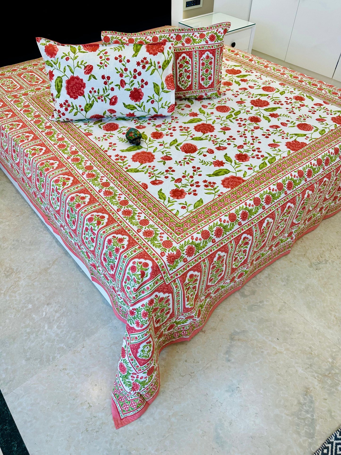 Shahi Ultra Premium Jumbo Cotton Bedsheet with 2 pillow covers