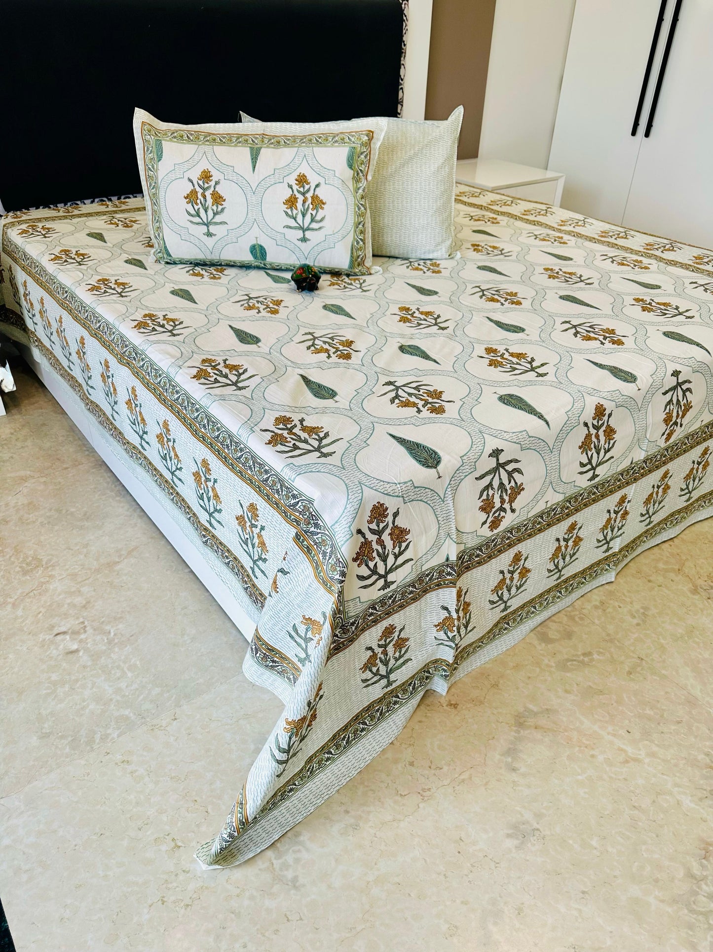 Premium Cotton Rajasthani Jaipuri Traditional Double Bed Bedsheet with 2 Pillow Covers (100x108 inches)